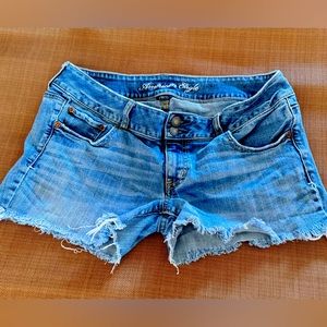American eagle jean shorts